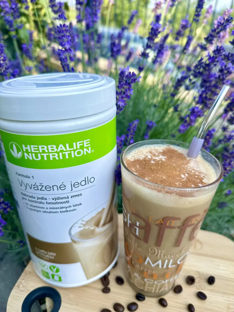 Formula 1-Vyvážené jedlo s príchuťou caffe late